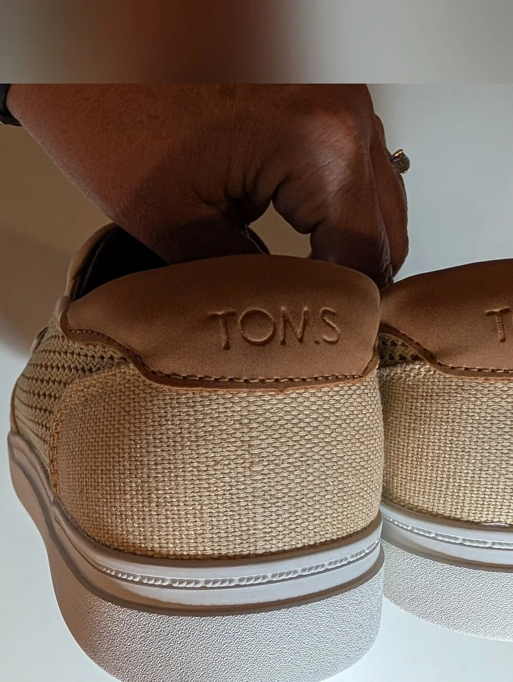 Toms simple slip